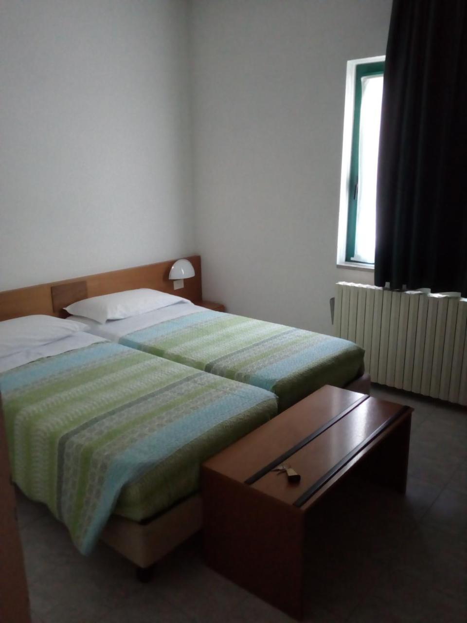 Quadruple Room,733082770:JPEG